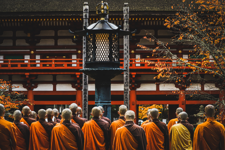 Mount Koya Day Tour | Okunoin, Danjo Garan + Shojin‑ryori Lunch & Sutra Copying（Including tour guide）