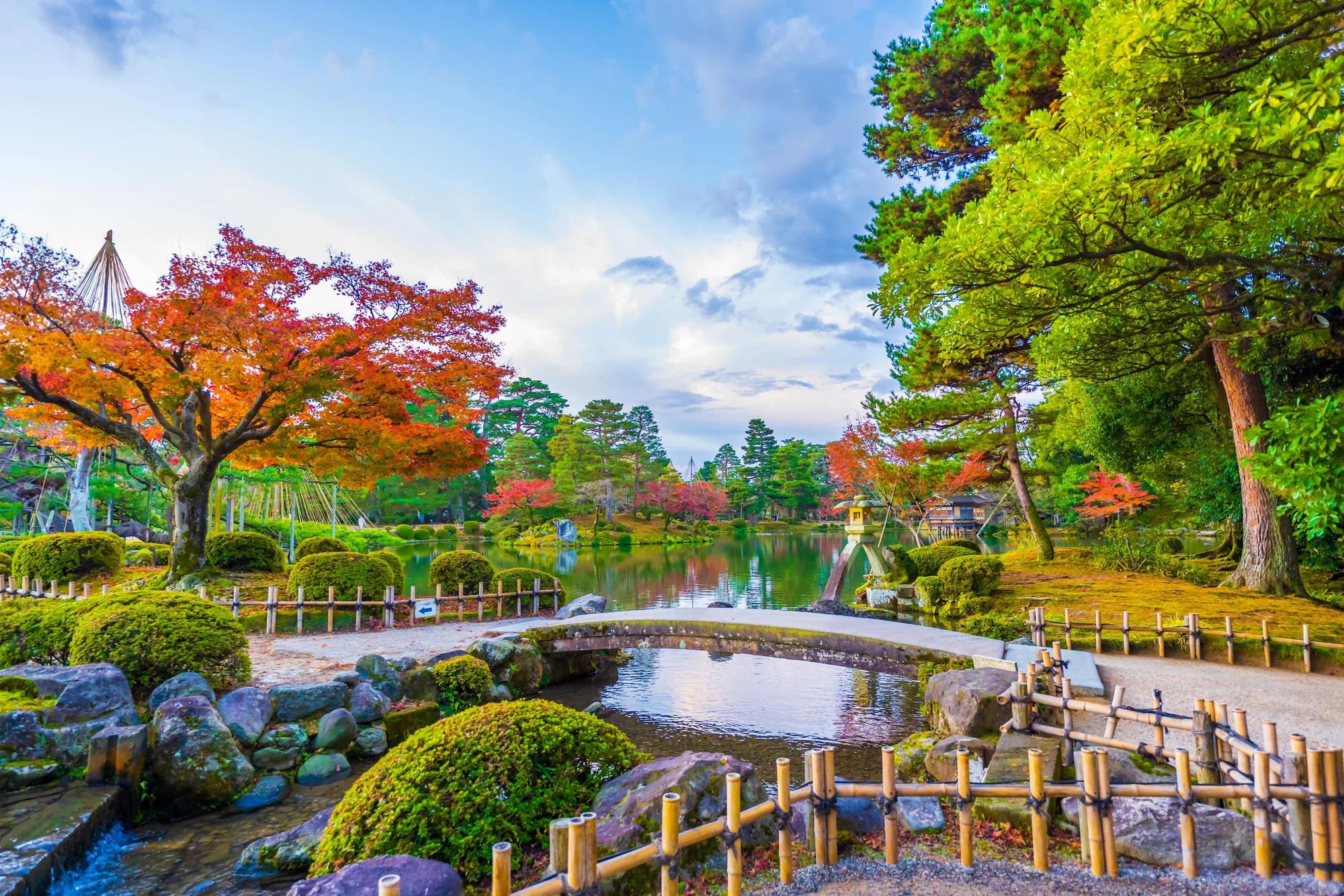 3-Day Japan Alps Coach Tour: Tokyo to Kyoto via Shirakawa-go