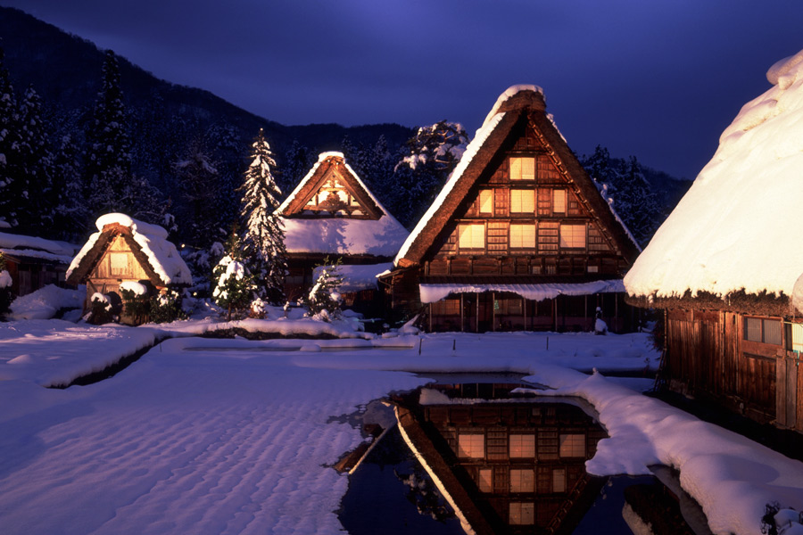 Shirakawa-go 2-Day Tour | Limited 4-Day Winter Light-Up 2026｜Takayama Heritage & Winter Illumination（Including tour guide）
