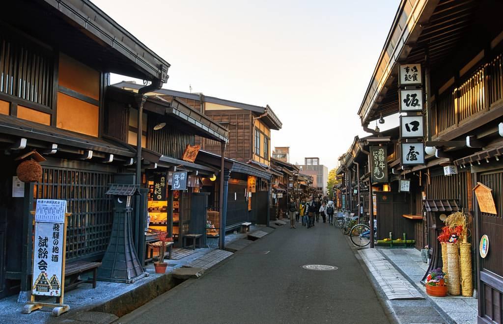 3-Day Japan Alps Coach Tour: Tokyo to Kyoto via Shirakawa-go