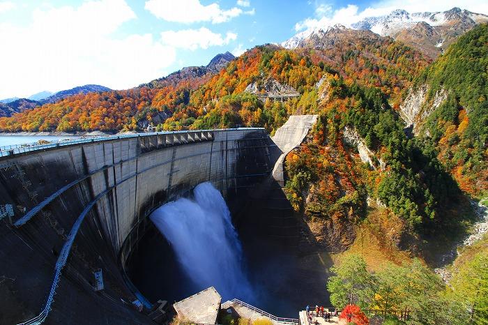 2-Day Tateyama Kurobe Alpine Route & Matsumoto Castle Tour from Osaka | Onsen Stay（Including tour guide）