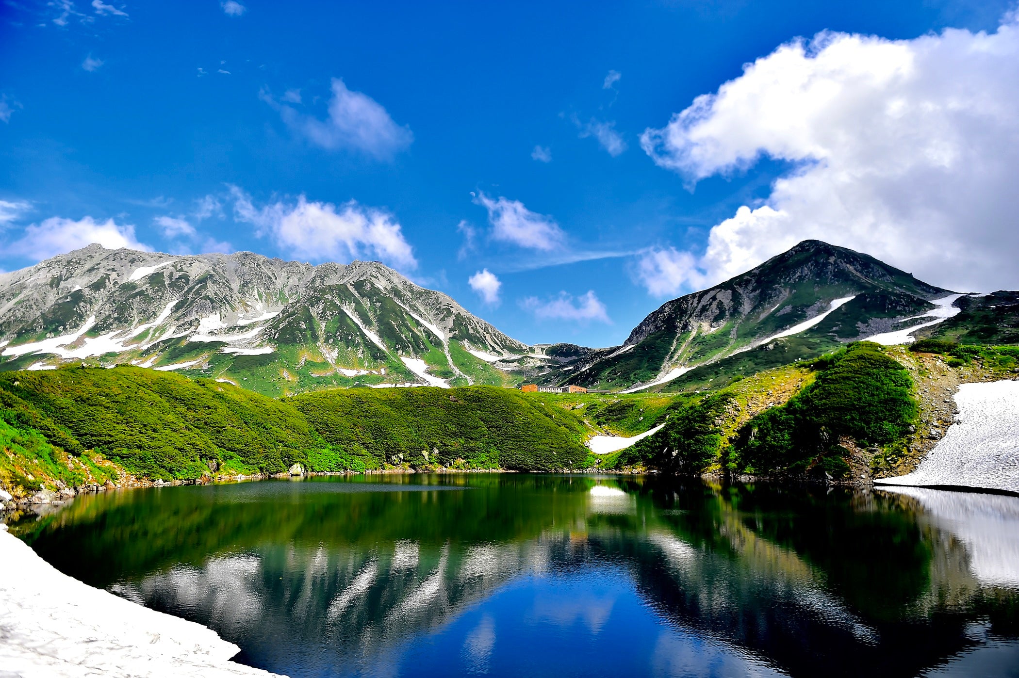 2-Day Tateyama Kurobe Alpine Route & Hida Takayama Tour from Osaka | Onsen Stay（Including tour guide）