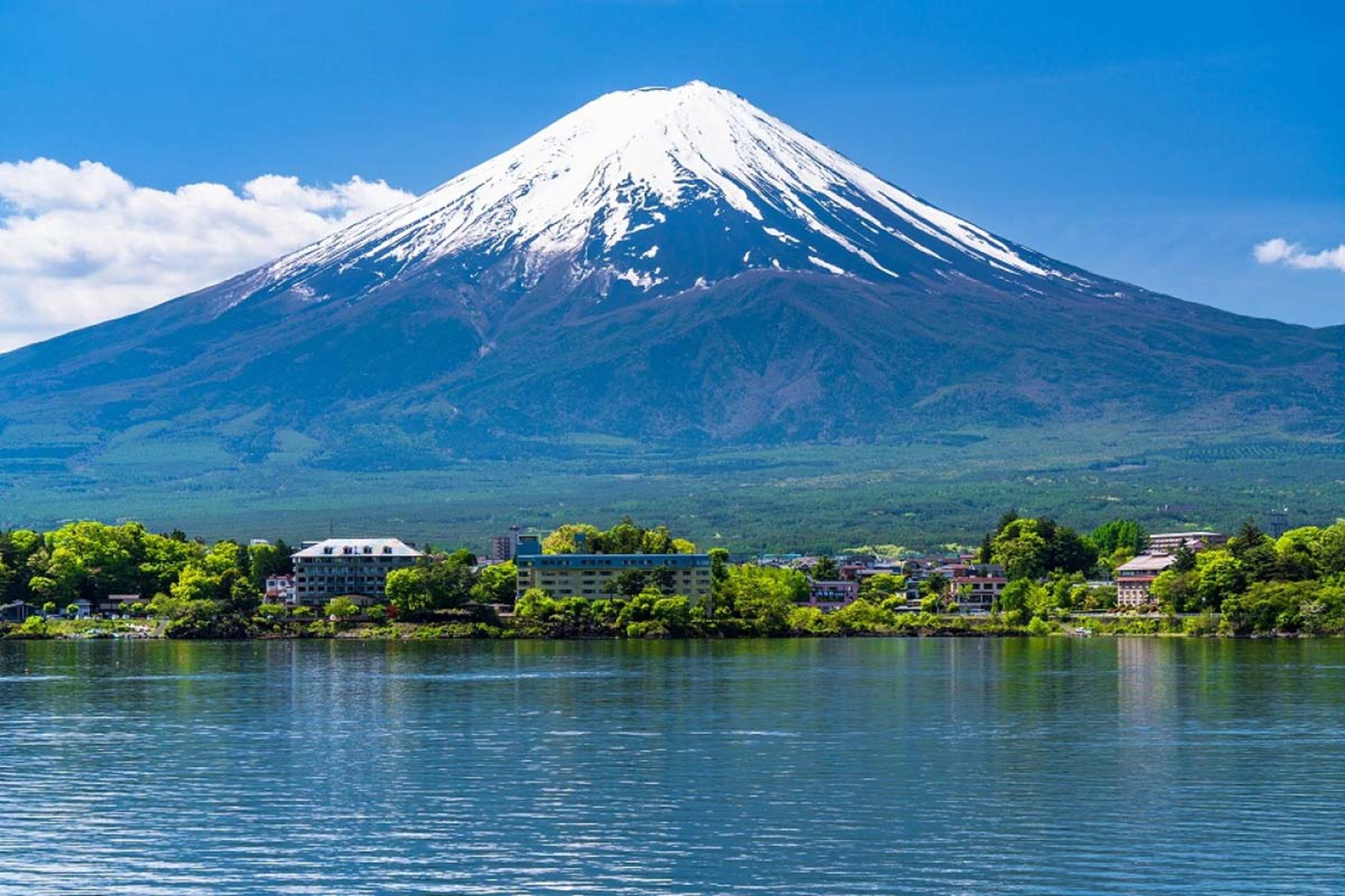 Mount Fuji Climbing Tour: 2-Day Guided Hike Yoshida Trail