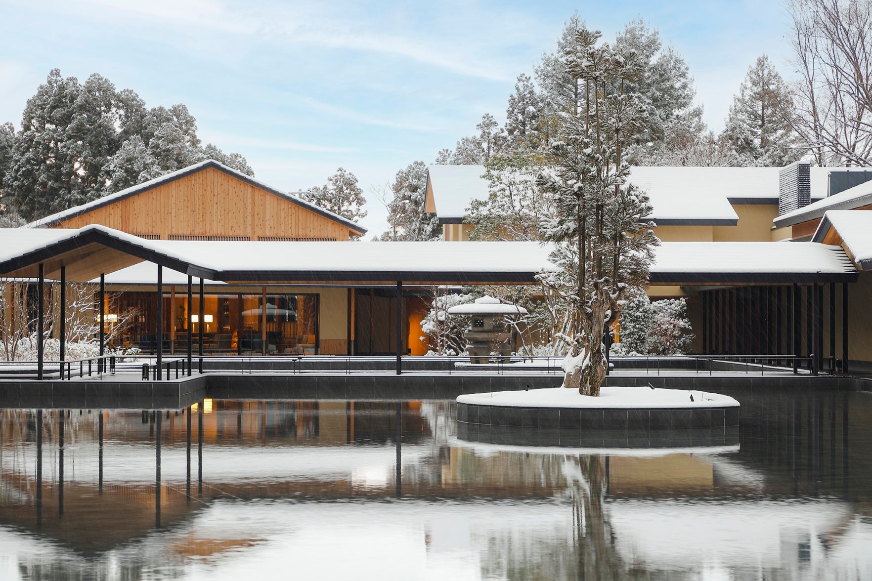 ROKU KYOTO LXR Hotels Resorts – Hotel Booking Service